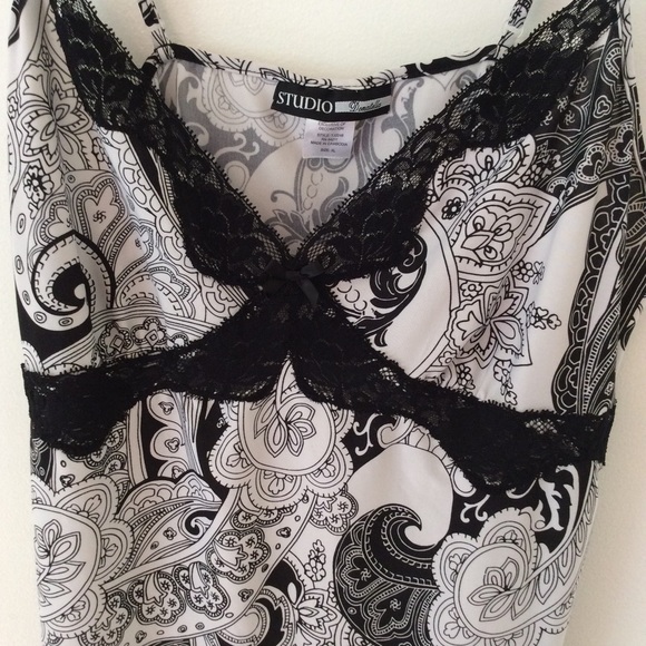 Studio Donatella Camisole Top Black/White Paisley - Picture 3 of 5